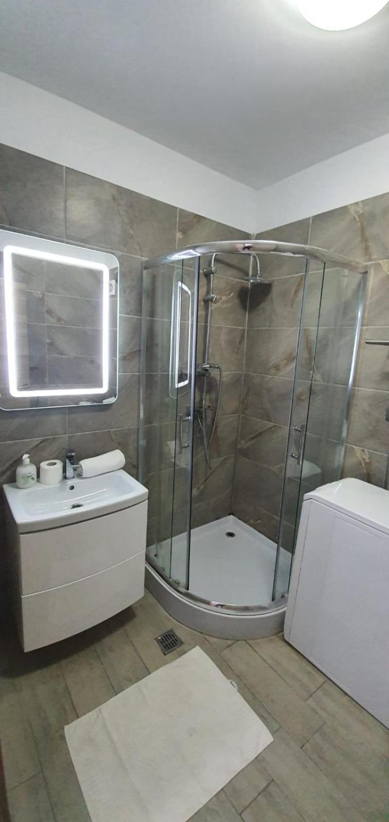 Alezzi Beach Vibe Family Studio With Spa Piscina Interioara Incalzita Sauna Jacuzzi Gym Năvodari المظهر الخارجي الصورة